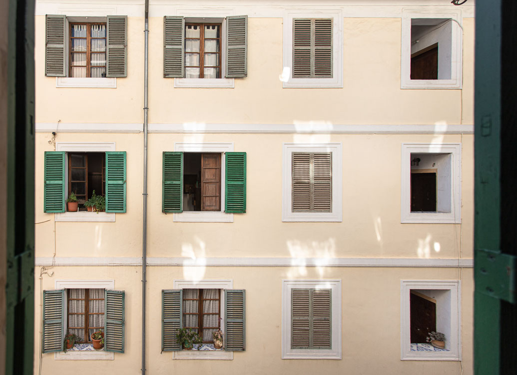 Biel Grimalt - PERSONAL - CONFINADOS